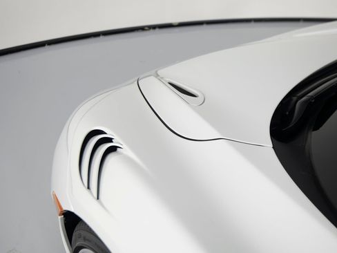 Used 2024 McLaren 750S Spider RWD image 54