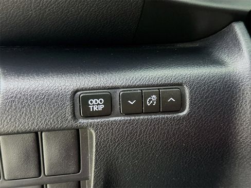 Used 2019 Lexus IS 350 image 41