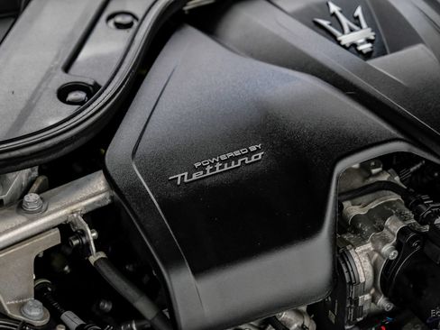 Used 2024 Maserati GranTurismo Trofeo AWD/4WD image 94