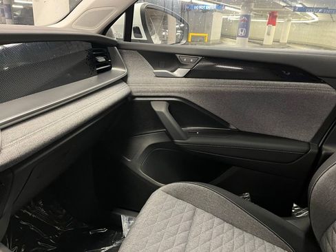 New 2025 Volkswagen Tiguan S image 30