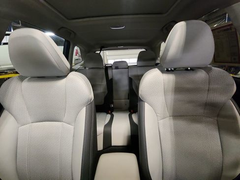 Used 2019 Subaru Forester Premium AWD/4WD image 33