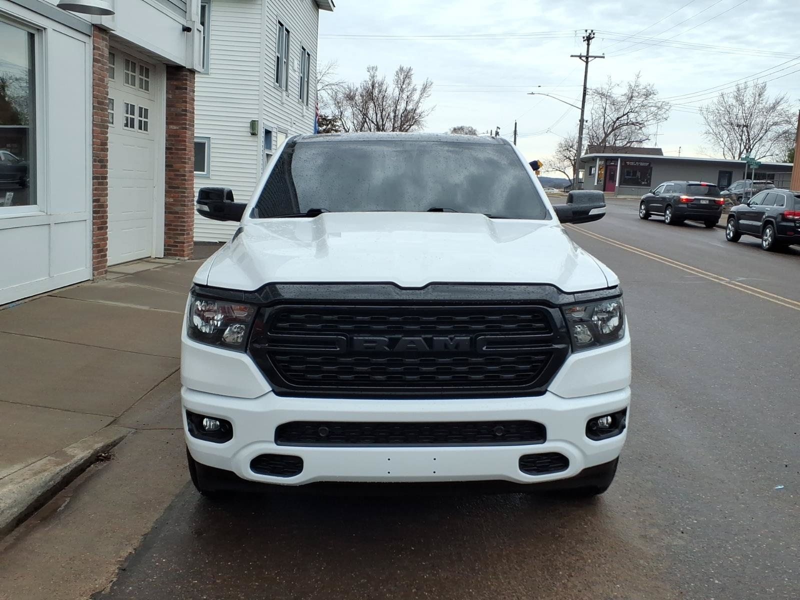 Used 2022 RAM 1500 Big Horn AWD/4WD image 3