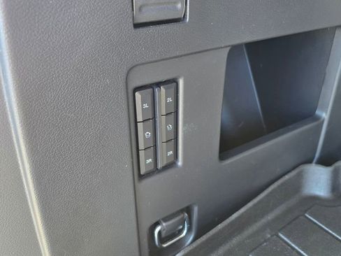 Used 2022 Ford Expedition Limited AWD/4WD image 11