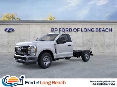 New 2026 Ford F350 XL w/ XL Chrome Package image 1
