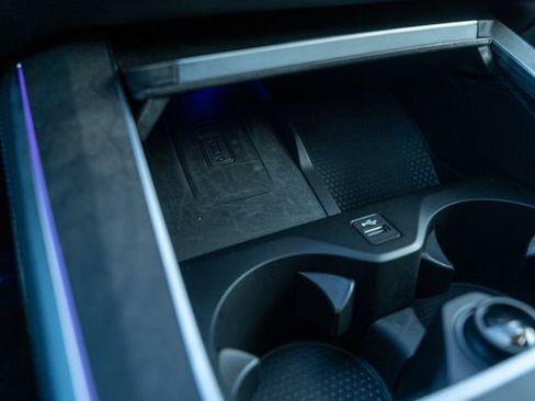 Used 2023 BMW X5 xDrive40i w/ M Sport Package image 37