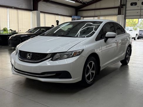Used 2015 Honda Civic SE image 3