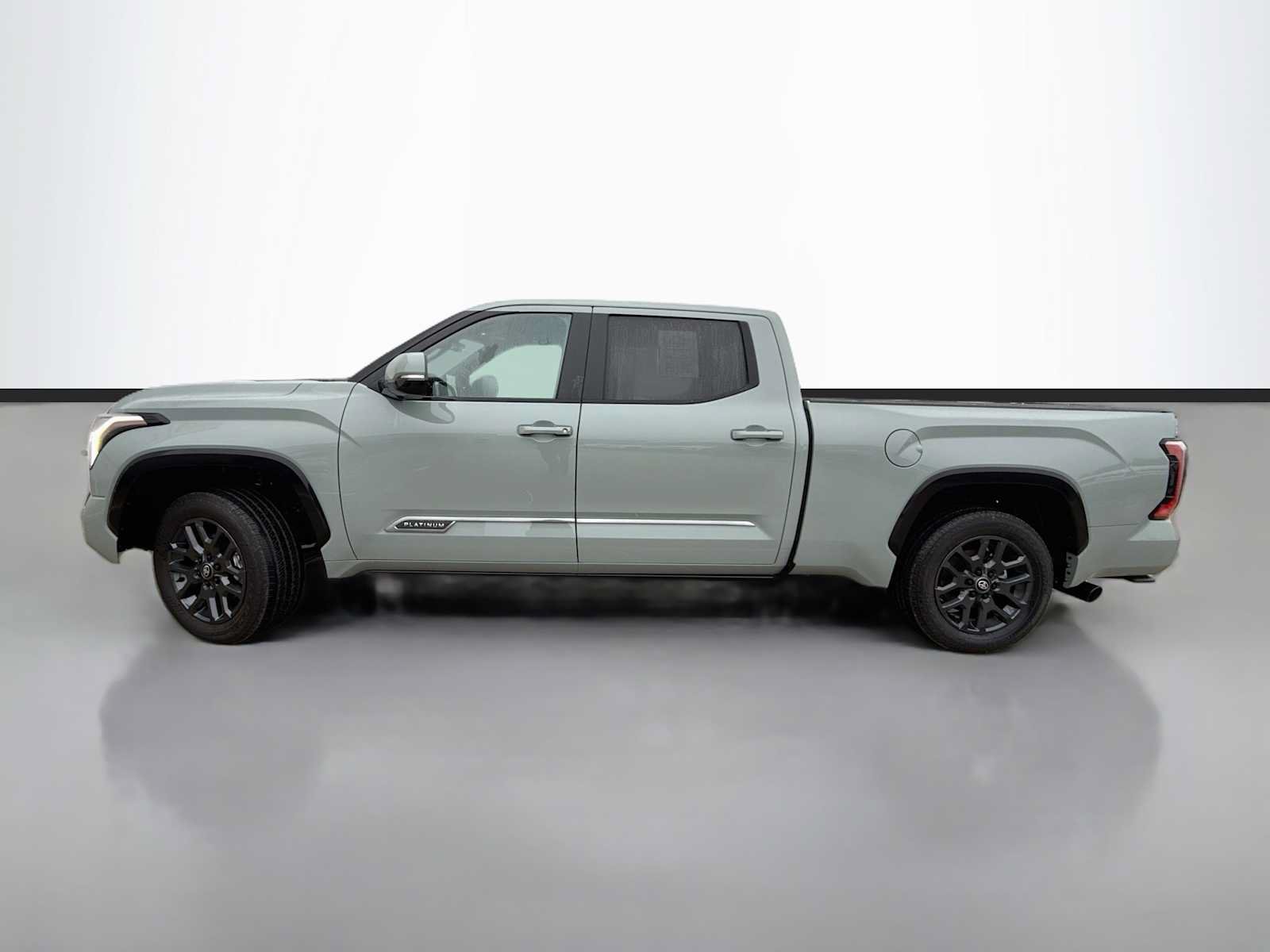 Used 2026 Toyota Tundra Platinum AWD/4WD image 5