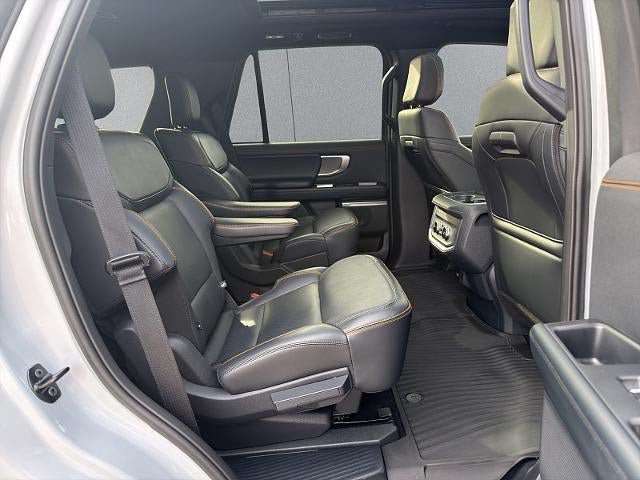 Used 2025 Ford Expedition Tremor AWD/4WD image 17