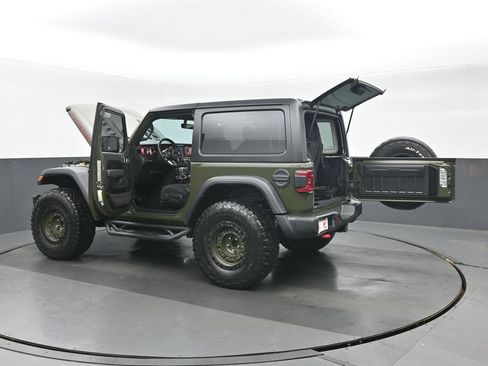 Used 2022 Jeep Wrangler Rubicon w/ Steel Bumper Group AWD/4WD image 40