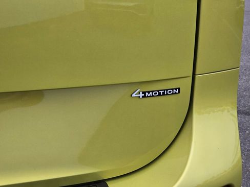 New 2025 Volkswagen ID. Buzz Pro S Plus image 15