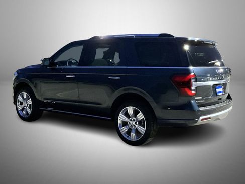 Used 2024 Ford Expedition Platinum image 7