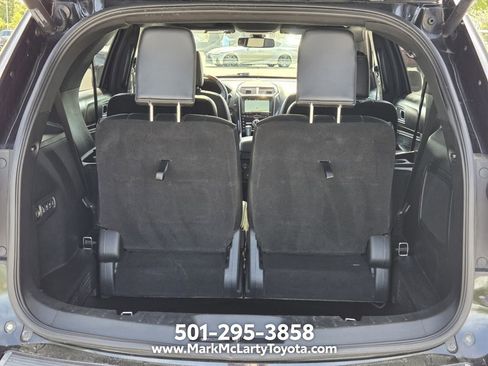 Used 2018 Ford Explorer Platinum AWD/4WD image 13