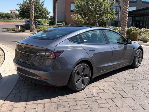 Used 2022 Tesla Model 3 Standard Range RWD image 3