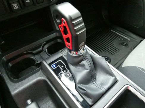 Used 2023 Toyota Tacoma TRD Sport image 25