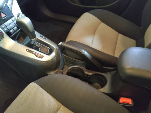 Used 2016 Chevrolet Cruze LS FWD image 26