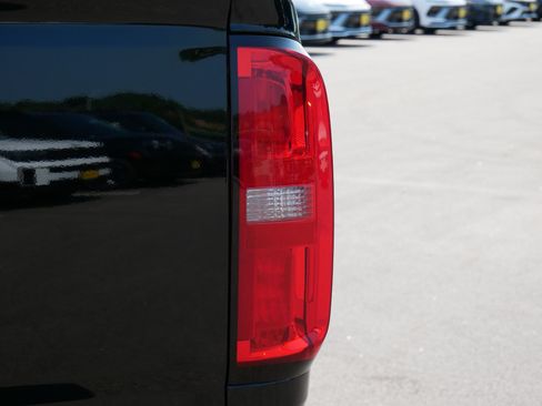 Used 2017 Chevrolet Colorado Z71 AWD/4WD image 17