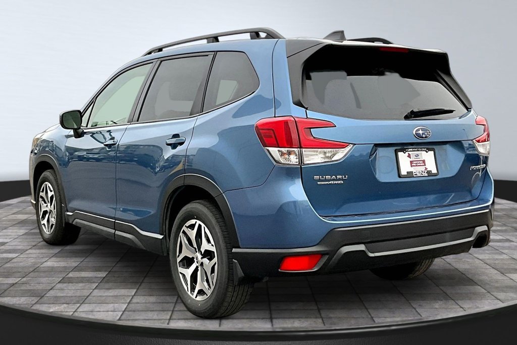 Used 2024 Subaru Forester Premium AWD/4WD image 4