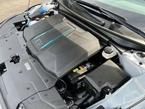 Used 2024 Hyundai Ioniq 5 SEL AWD/4WD image 30