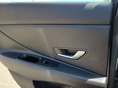 New 2026 Hyundai Elantra SE FWD image 22