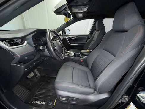 Used 2023 Toyota RAV4 SE w/ Weather & Moonroof Package image 11