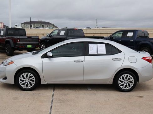 Used 2019 Toyota Corolla LE image 4