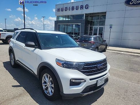 Used 2020 Ford Explorer XLT w/ Equipment Group 202A RWD image 1
