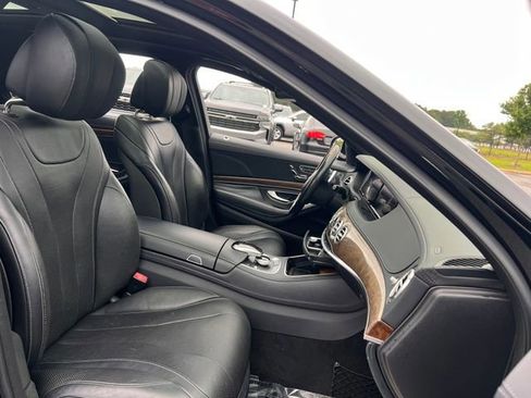 Used 2017 Mercedes-Benz S 550 Sedan image 38