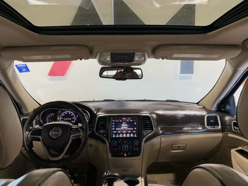 Used 2014 Jeep Grand Cherokee Overland AWD/4WD image 10