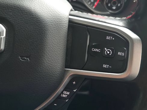 Used 2019 RAM 1500 Big Horn AWD/4WD image 8