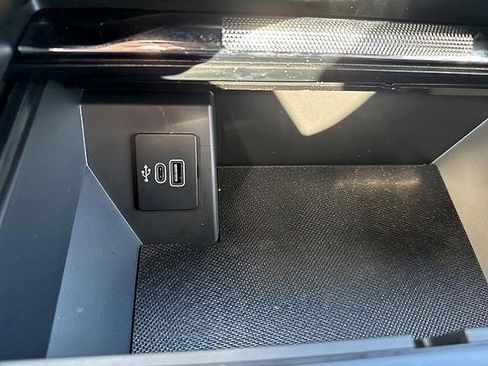 New 2025 Ford F150 Lariat w/ Equipment Group 501A Mid image 25