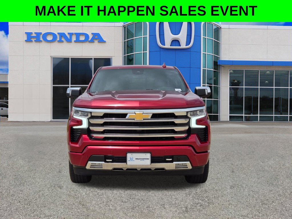 Used 2025 Chevrolet Silverado 1500 High Country w/ Technology Package AWD/4WD image 8