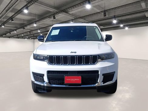 Used 2023 Jeep Grand Cherokee L Laredo w/ Luxury Tech Group I AWD/4WD image 18