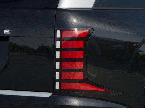 New 2026 Hyundai Palisade Calligraphy FWD image 10