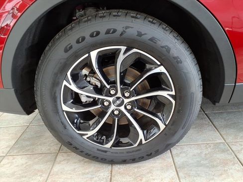 New 2024 Lincoln Nautilus Premier w/ Equipment Group 102A image 7