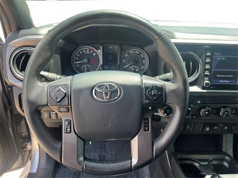 Used 2020 Toyota Tacoma TRD Off-Road image 16