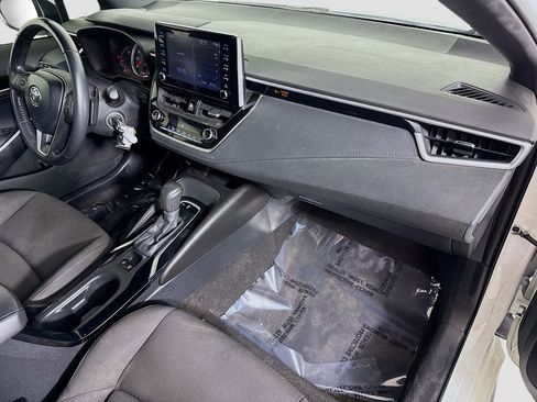 Used 2020 Toyota Corolla SE image 29