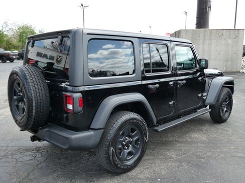 Used 2018 Jeep Wrangler Unlimited Sport AWD/4WD image 5
