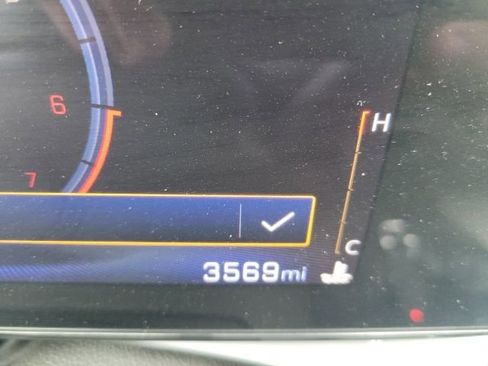 Used 2025 Chevrolet Trax LT image 11