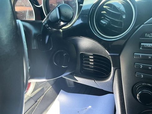 Used 2013 MAZDA MX-5 Miata Grand Touring RWD image 17