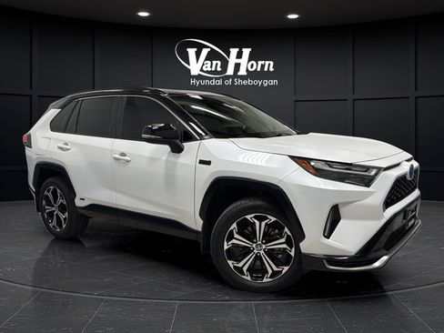 Used 2023 Toyota RAV4 XSE w/ Weather Package AWD/4WD image 1