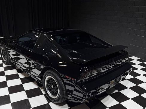 Used 1988 Pontiac Fiero GT image 16