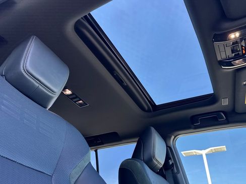 Used 2025 Lexus GX 550 image 15