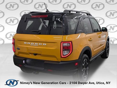 Used 2022 Ford Bronco Sport Outer Banks AWD/4WD image 2