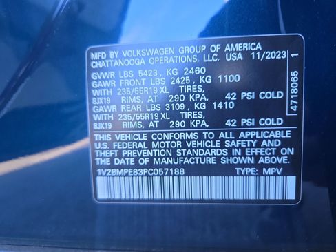 Certified 2023 Volkswagen ID.4 2WD image 28