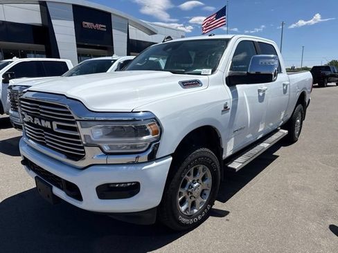 Used 2024 RAM 2500 Laramie w/ Safety Group AWD/4WD image 1