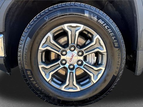 Used 2024 GMC Sierra 1500 SLT image 25
