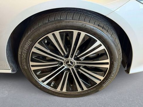 Used 2023 Mercedes-Benz CLA 250 4MATIC image 8