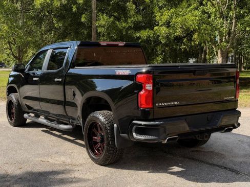 Used 2019 Chevrolet Silverado 1500 Custom Trail Boss w/ Custom Convenience Package AWD/4WD image 3