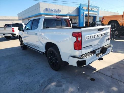 New 2026 Chevrolet Silverado 1500 High Country AWD/4WD image 6
