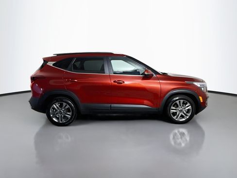 Used 2022 Kia Seltos S FWD image 11